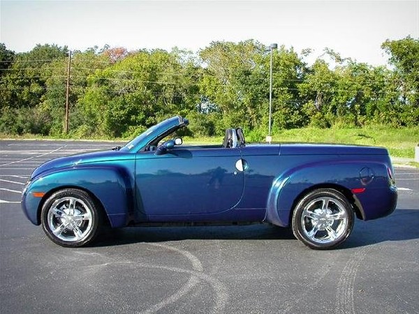 2005 Chevrolet SSR LS $30,988 JUST Call 713-418-9463