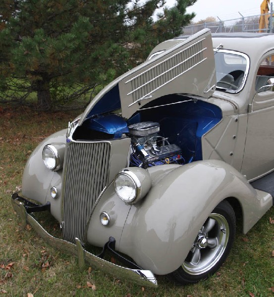 Ford 1936 5-Window Coupe