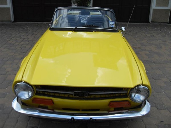 1974 Triumph TR6, Roadster, Mimosa Yellow