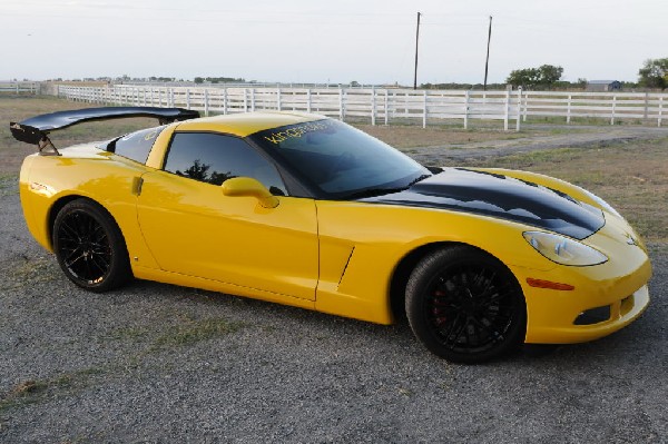 kingsnake racing c6.k after installation of CF wing, CF hood and ZR1 replic