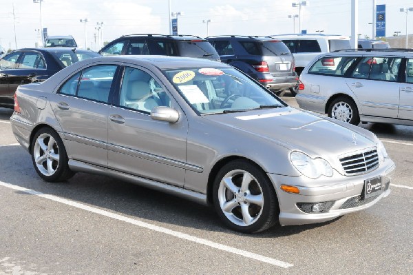 Sunday At The Car Lot(s) - Georgetown, Texas