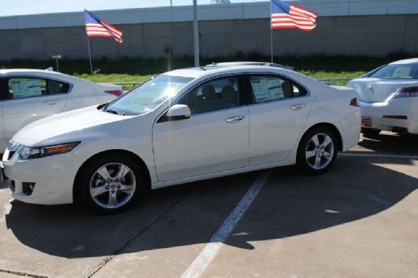 Dealership Walkthrough - David McDavid Acura - Austin 10/24/09