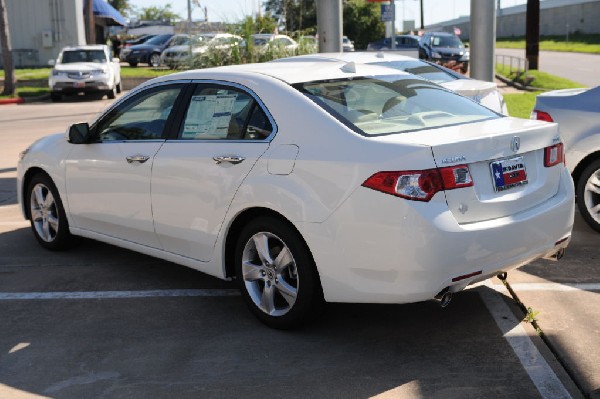 Dealership Walkthrough - David McDavid Acura - Austin 10/24/09