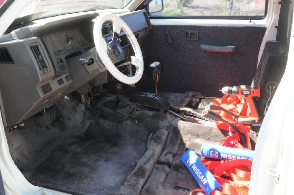 JeffBs 1988 Nissan Desert Runner 4x4 Hardbody Restoration Project - photo b