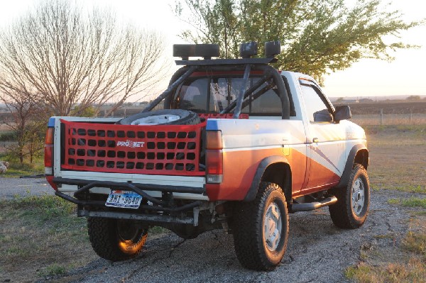 JeffBs 1988 Nissan Desert Runner 4x4 Hardbody Restoration Project - photo b