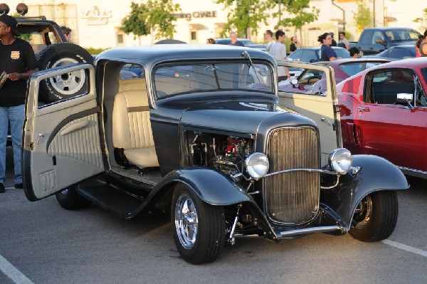 Austin FBody Meetup 07/17/10 - photo by Jeff Barringer