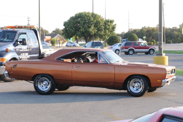 Austin FBody Meetup 08/27/11 Cedar Park Texas - photo by jeff barringer