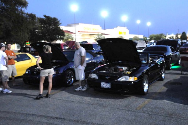 Austin FBody Meetup 08/27/11 Cedar Park Texas - photo by jeff barringer