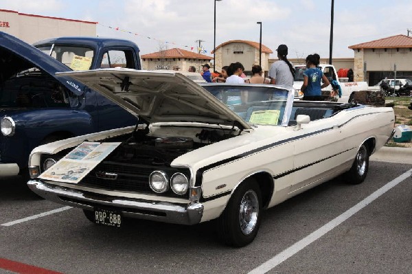 Freddy's Classic Car Cruise In - 03/19/2011 - photo by Jeff Barringer