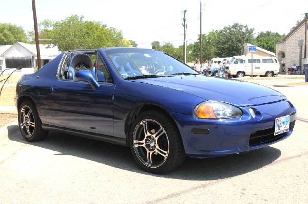 Austin Cars & Coffee Show - Leander, Texas 07/03/11 - photo by jeff bar