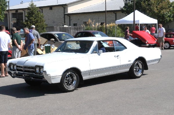 Austin Cars and Coffee Car Show - 09/04/11 - photo by jeff barringer