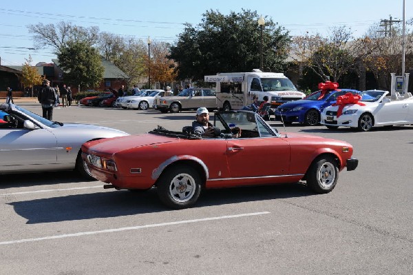 Leander Cars and Coffee Car Show, Leander Texas - 11/28/10 - photo by Jeff