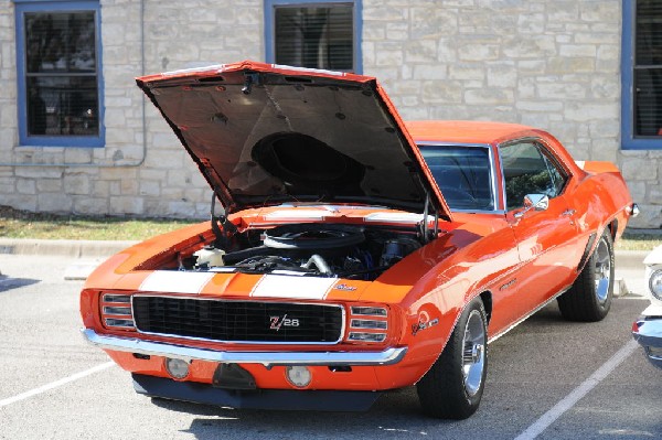 Leander Cars and Coffee Car Show, Leander Texas - 11/28/10 - photo by Jeff