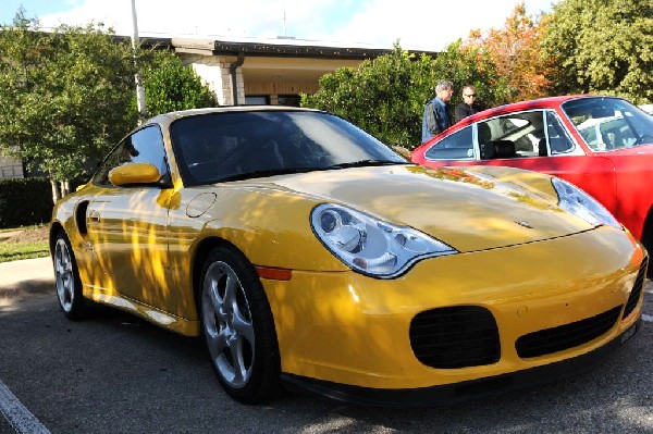 Leander Cars and Coffee Car Show, Leander Texas - 11/28/10 - photo by Jeff