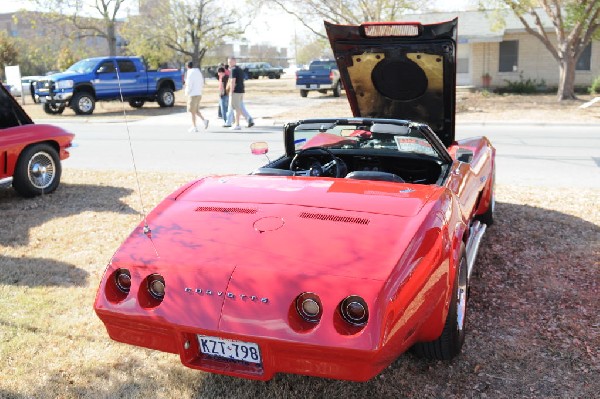 Leander Cars and Coffee Car Show, Leander Texas - 11/28/10 - photo by Jeff