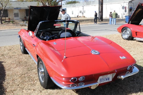 Leander Cars and Coffee Car Show, Leander Texas - 11/28/10 - photo by Jeff