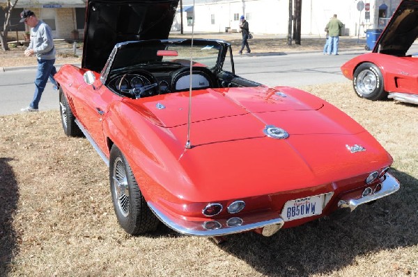 Leander Cars and Coffee Car Show, Leander Texas - 11/28/10 - photo by Jeff