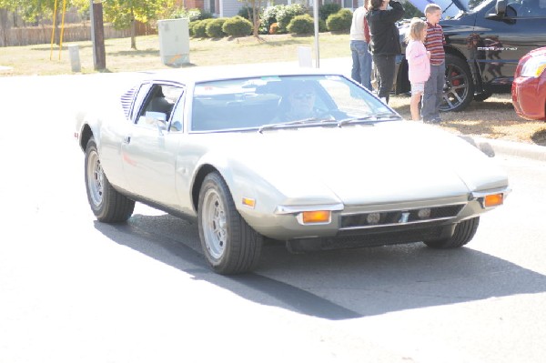 Leander Cars and Coffee Car Show, Leander Texas - 11/28/10 - photo by Jeff