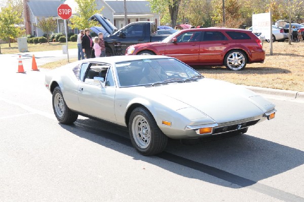 Leander Cars and Coffee Car Show, Leander Texas - 11/28/10 - photo by Jeff