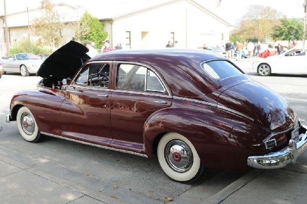 Leander Cars and Coffee Car Show, Leander Texas - 11/28/10 - photo by Jeff