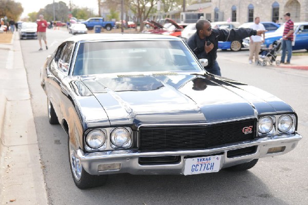 Leander Cars and Coffee Car Show, Leander Texas - 11/28/10 - photo by Jeff