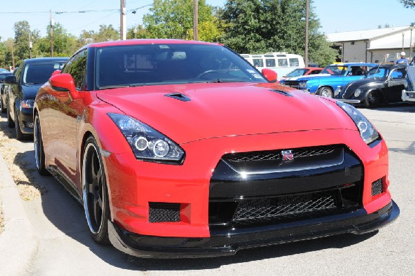 Leander Cars and Coffee Car Show, Leander Texas - 10/31/10 - photo by Jeff