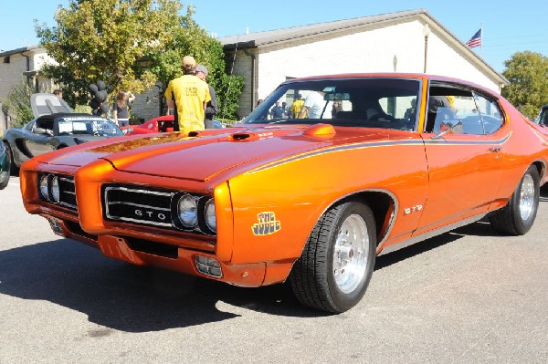 Leander Cars and Coffee Car Show, Leander Texas - 10/31/10 - photo by Jeff