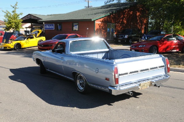 Leander Cars and Coffee Car Show, Leander Texas - 10/31/10 - photo by Jeff