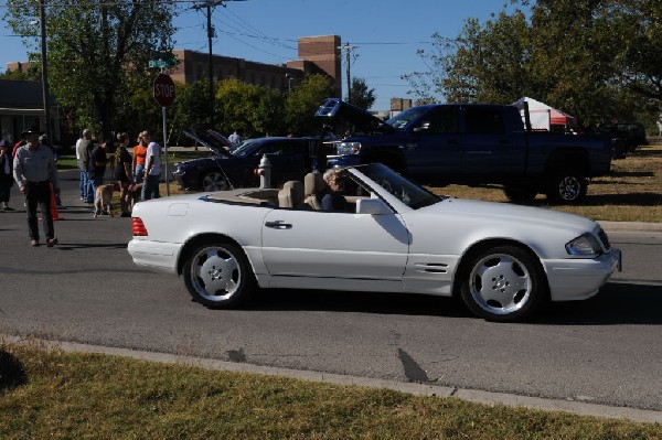 Leander Cars and Coffee Car Show, Leander Texas - 10/31/10 - photo by Jeff