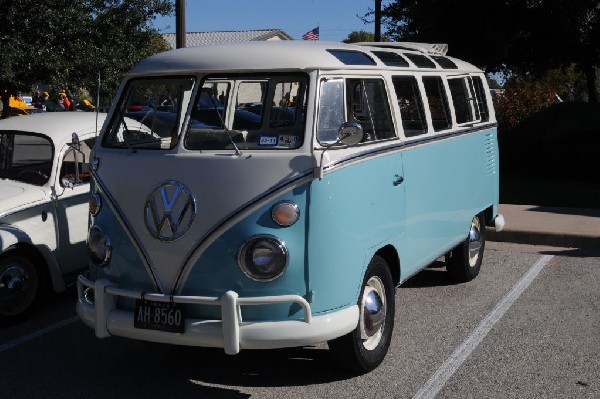 Leander Cars and Coffee Car Show, Leander Texas - 10/31/10 - photo by Jeff