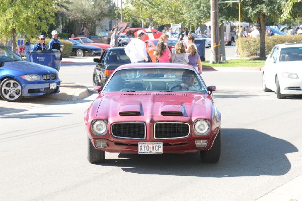 Leander Cars and Coffee Car Show, Leander Texas - 10/31/10 - photo by Jeff