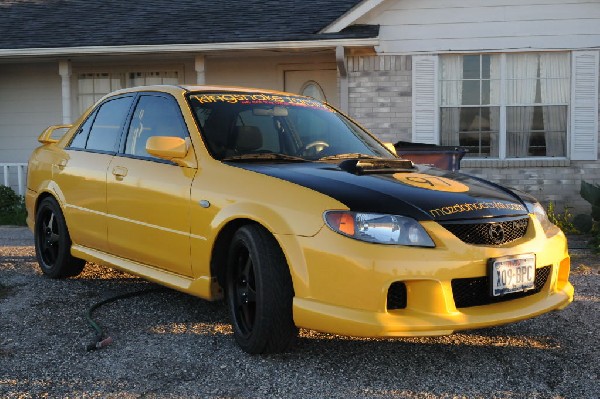 kingsnake racing 2003.5 MazdaSpeed Protege gets it's first graphic set